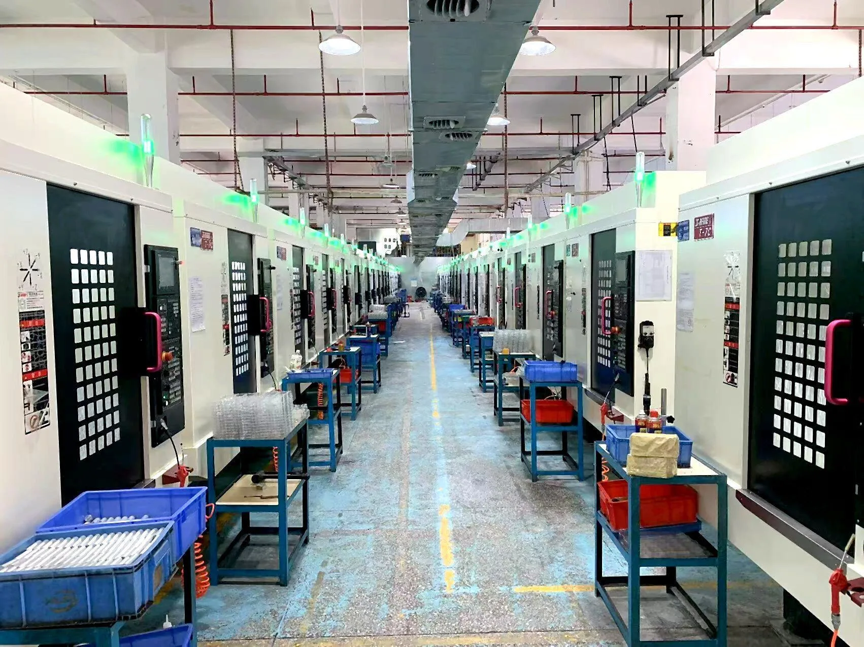 常合鑫深圳CNC加工车间实景